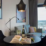 Apartment Urban Global Skyline - 25th Floor No 19 - Free Garage