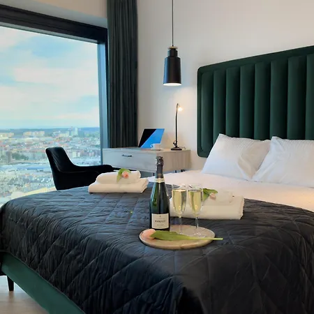 Urban Global Skyline, 25th Floor No 19, Free Garage, Self Check-in, No Deposit *