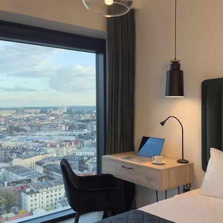 Appartement Urban Global Skyline, 25th Floor No 19, Free Garage, Self Check-in, No Deposit *