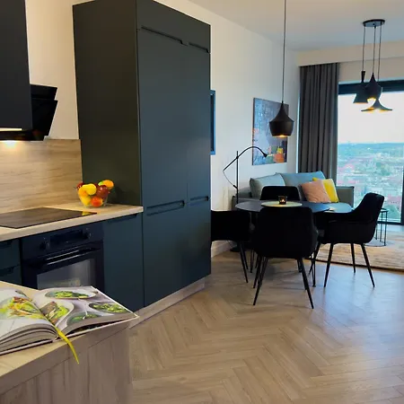 Urban Global Skyline, 25th Floor No 19, Free Garage, Self Check-in, No Deposit