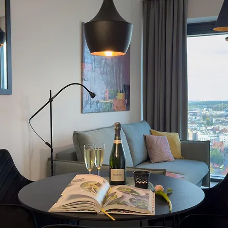 Apartment Urban Global Skyline, 25th Floor No 19, Free Garage, Self Check-in, No Deposit