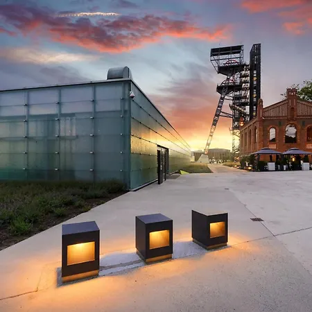 Urban Global Skyline, 25th Floor No 19, Free Garage, Self Check-in, No Deposit *