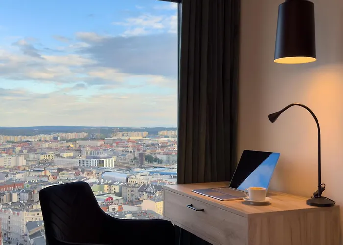 Urban Global Skyline, 25th Floor No 19, Free Garage, Self Check-in, No Deposit * Katowice