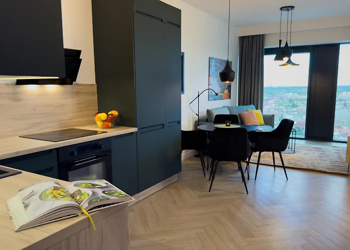 Urban Global Skyline, 25th Floor No 19, Free Garage, Self Check-in, No Deposit