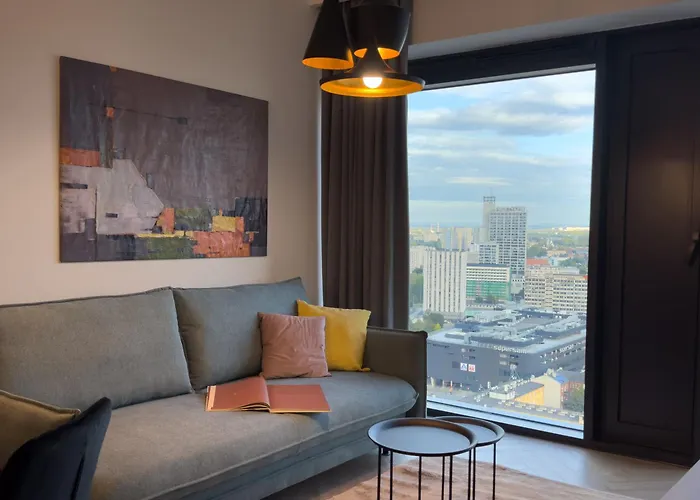 Urban Global Skyline, 25th Floor No 19, Free Garage, Self Check-in, No Deposit Appartement *