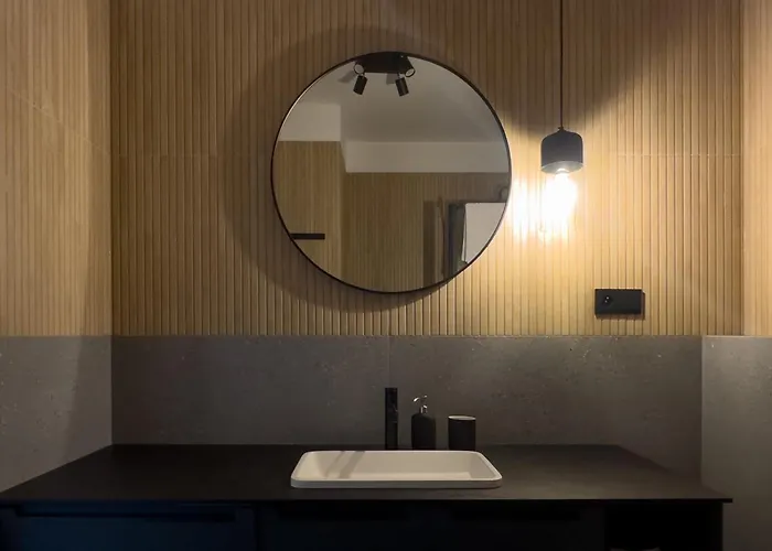 Urban Global Skyline, 25th Floor No 19, Free Garage, Self Check-in, No Deposit Katowice